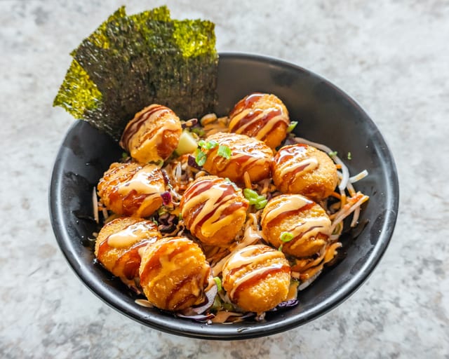 Fried Scallop Sushi Rice Bowl.